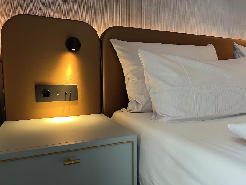Lint Hotel image