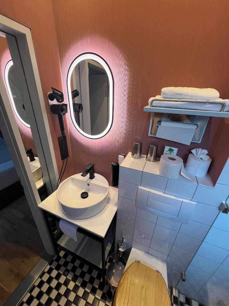 Lint Hotel image