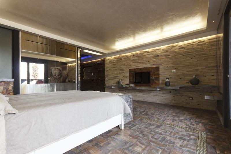 Ocean Suites image