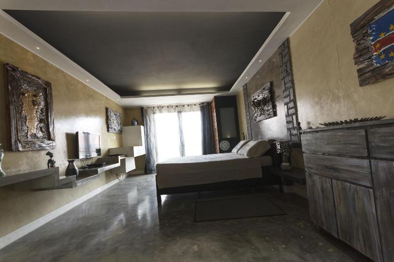 Ocean Suites image