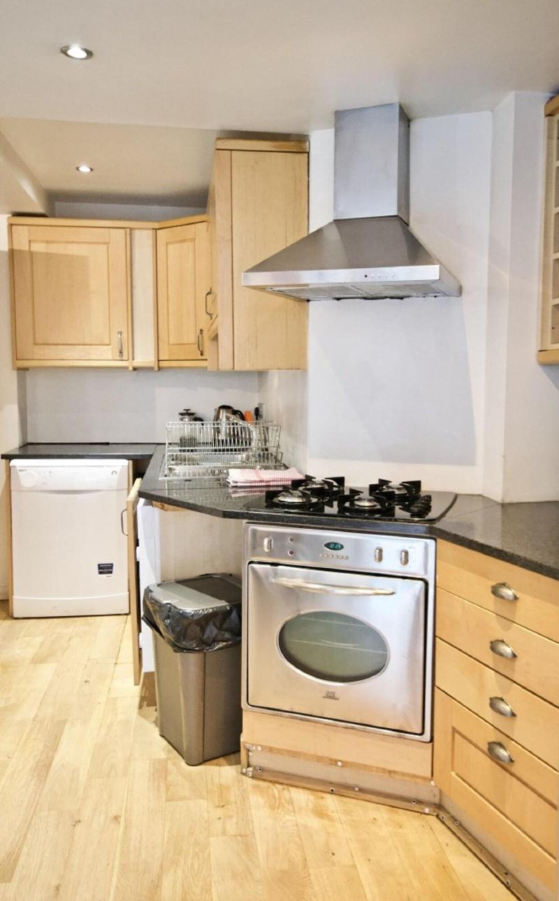 62 66 Farringdon By Condokeeper image