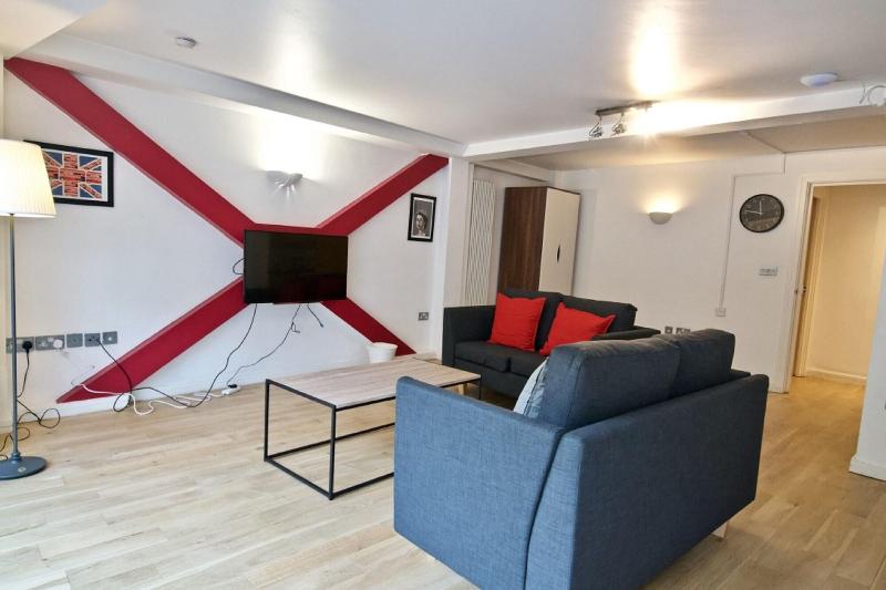 62 66 Farringdon By Condokeeper image