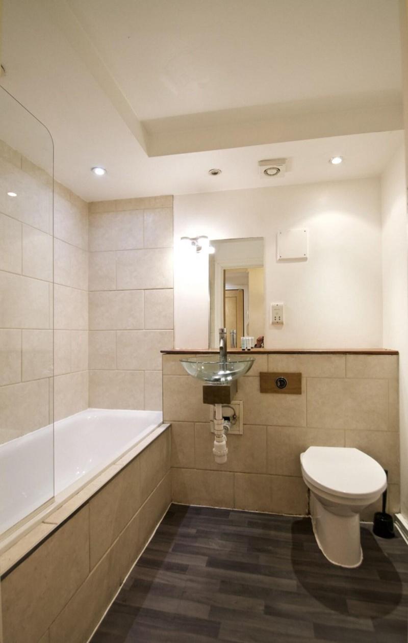62 66 Farringdon By Condokeeper image