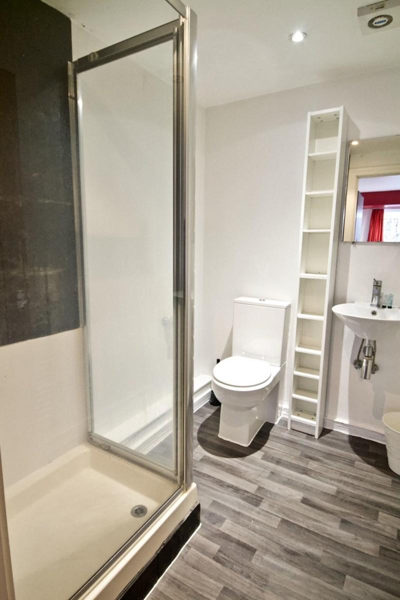 62 66 Farringdon By Condokeeper image