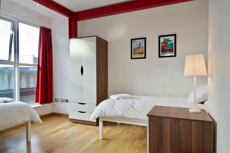 62 66 Farringdon By Condokeeper image