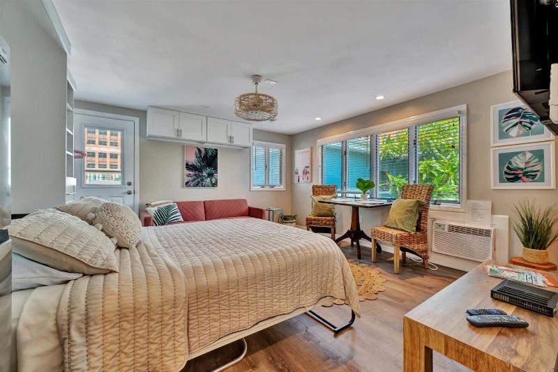 The Seashell Suites image