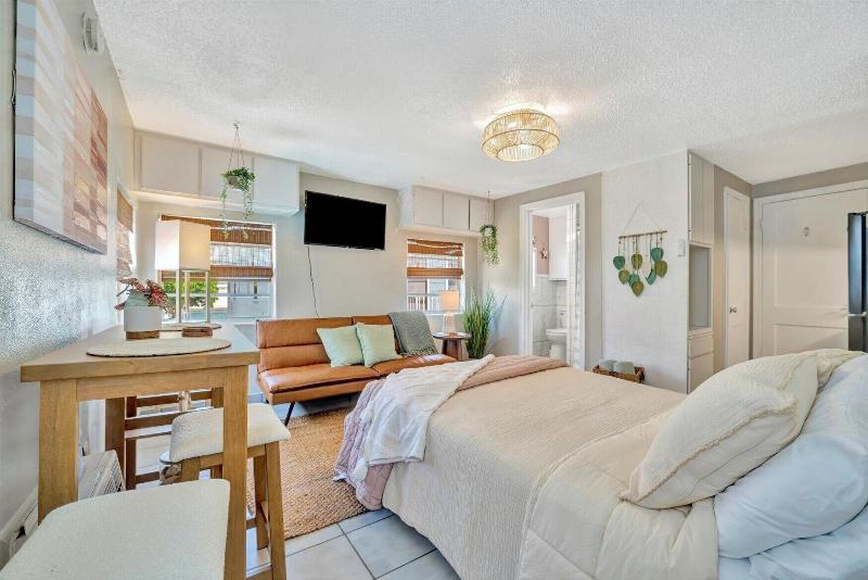 The Seashell Suites image