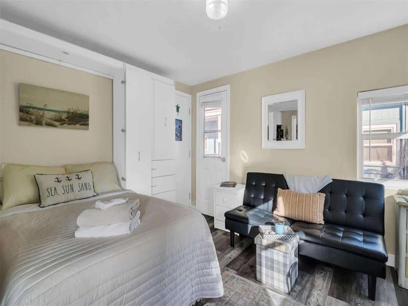 The Seashell Suites image