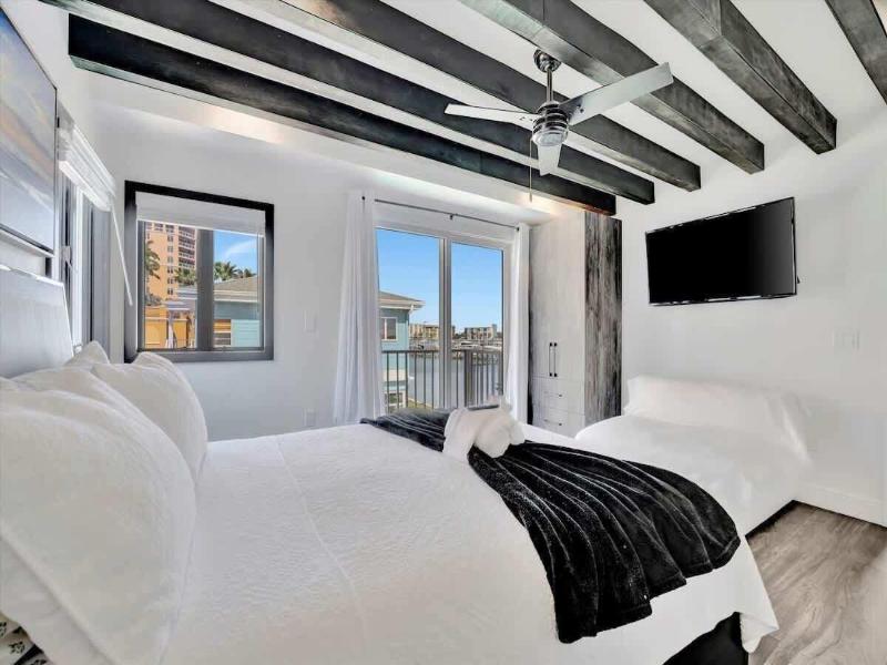 The Seashell Suites image