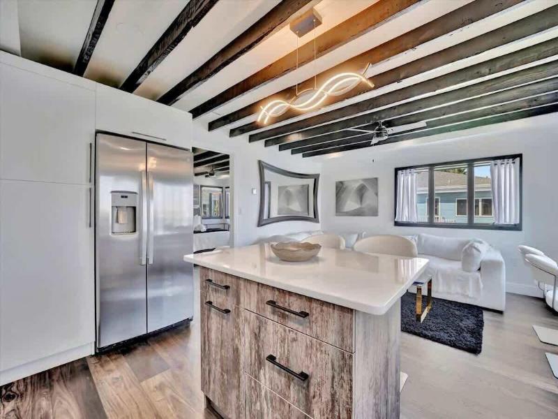The Seashell Suites image