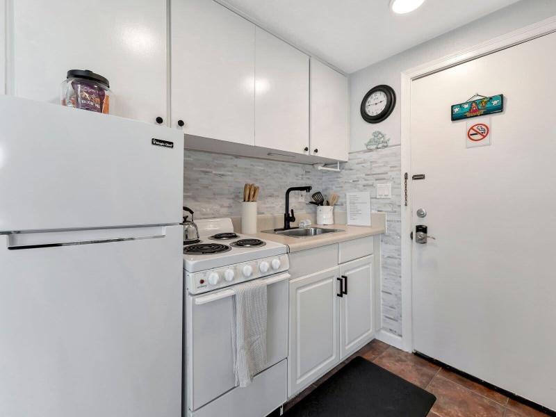 The Seashell Suites image