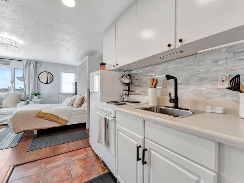 The Seashell Suites image