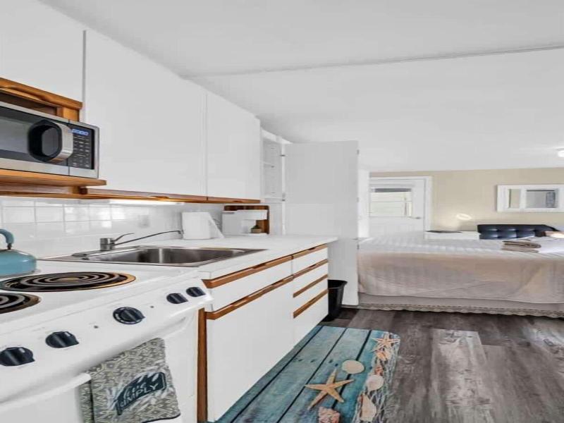 The Seashell Suites image