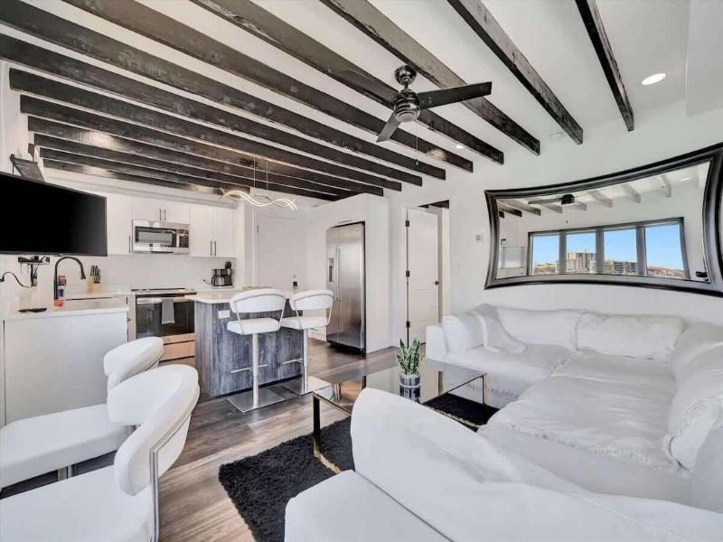 The Seashell Suites image