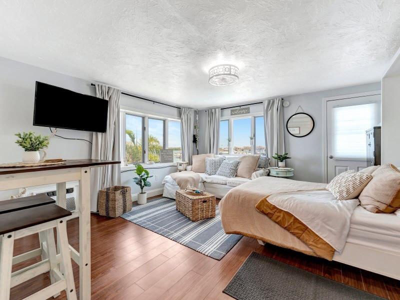 The Seashell Suites image