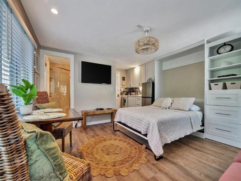 The Seashell Suites image