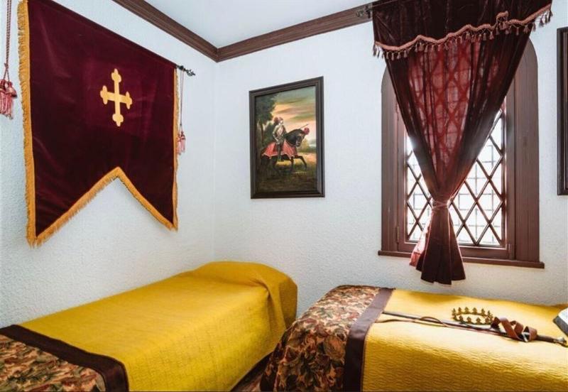 Hotel Castillo Via A Del Mar image