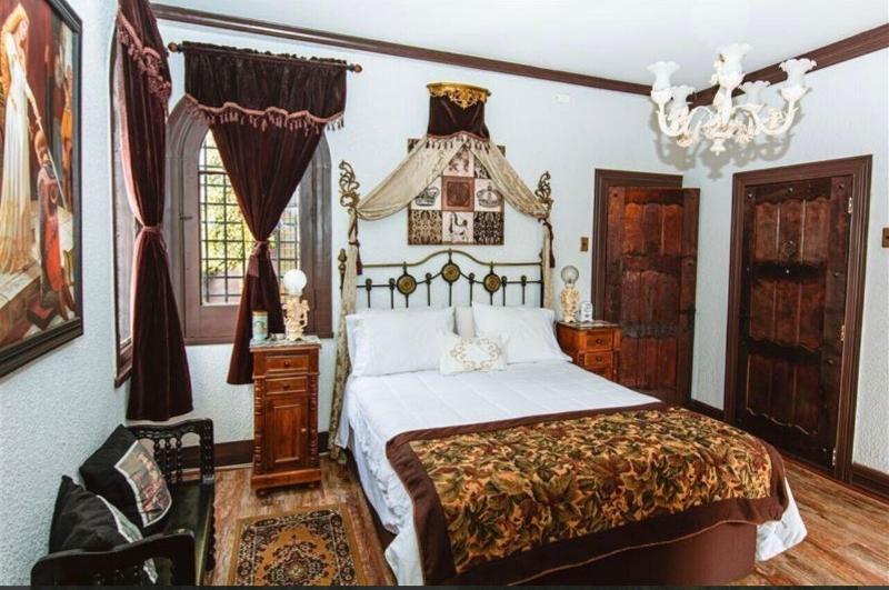 Hotel Castillo Via A Del Mar image