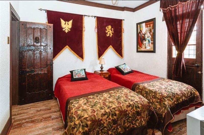 Hotel Castillo Via A Del Mar image