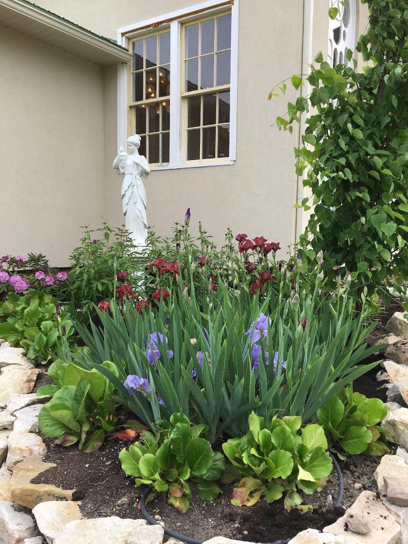 Manoir Chamberland Adults Only No Pets — exterior view