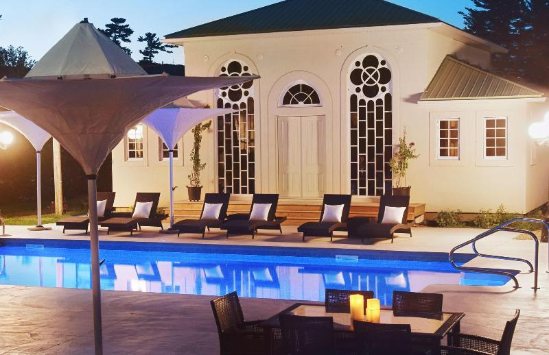 Manoir Chamberland Adults Only No Pets image
