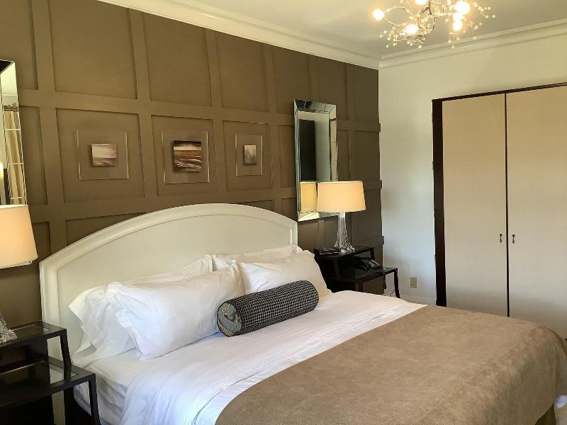 Manoir Chamberland Adults Only No Pets image
