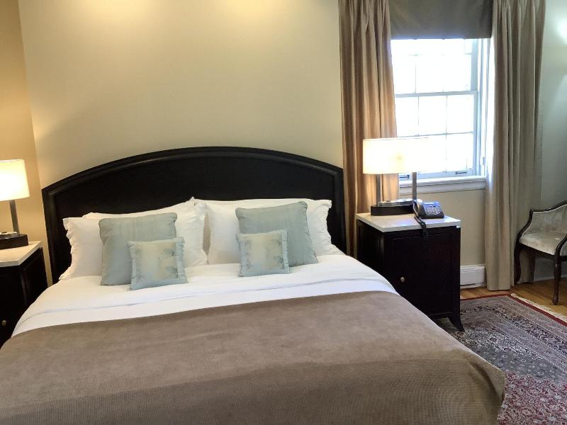Manoir Chamberland Adults Only No Pets image