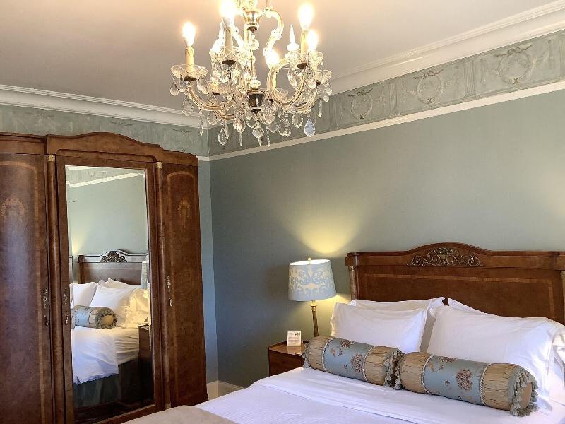 Manoir Chamberland Adults Only No Pets image