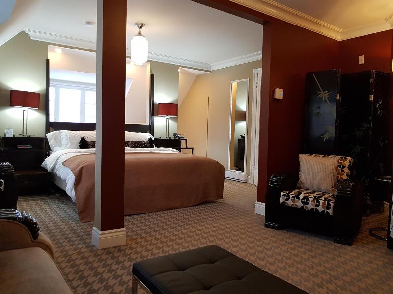 Manoir Chamberland Adults Only No Pets image