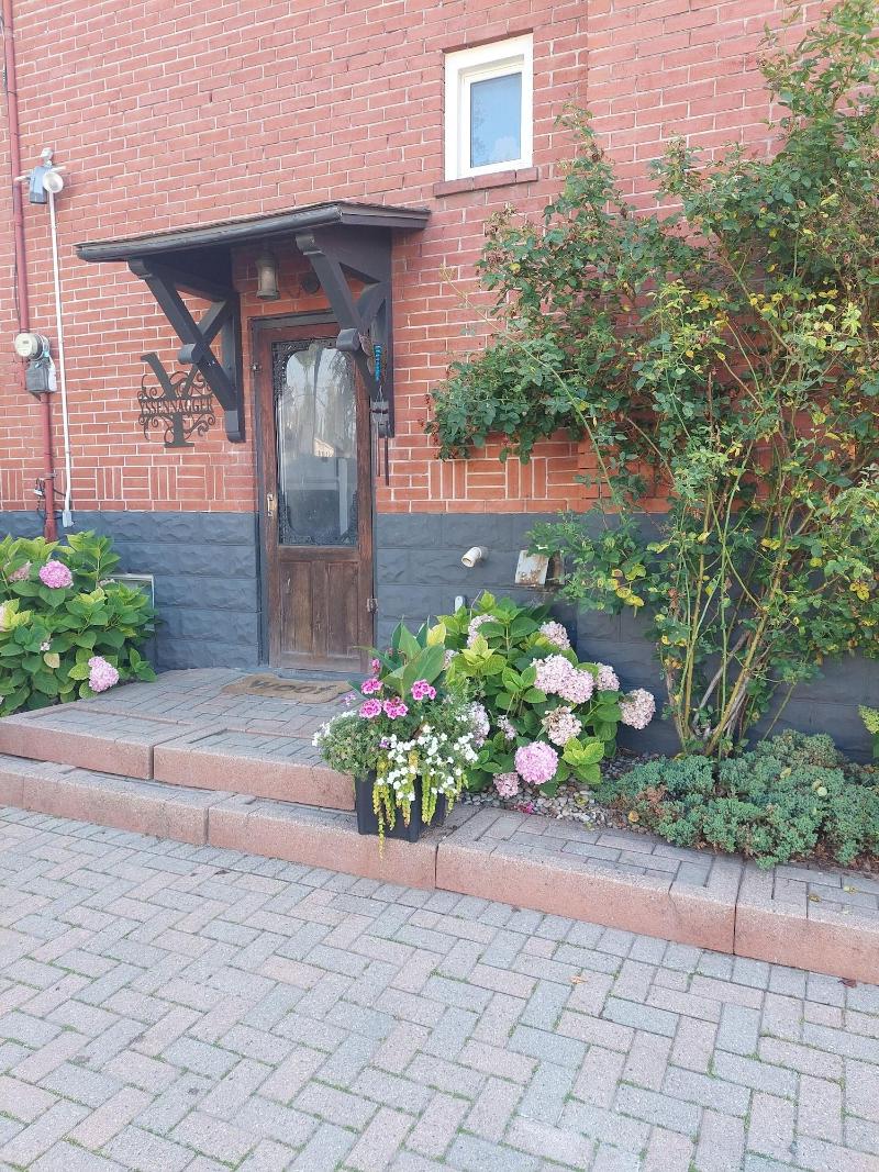 Nicklin House image