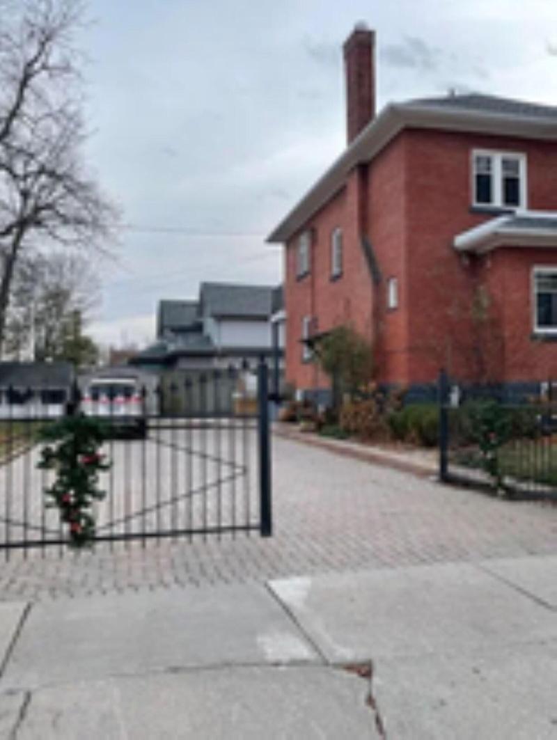 Nicklin House image