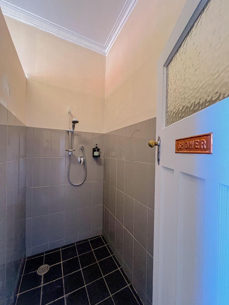 Commercial Hotel Bega image