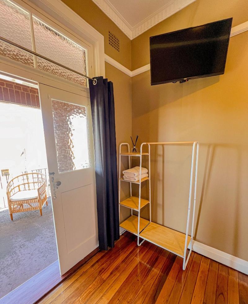 Commercial Hotel Bega image