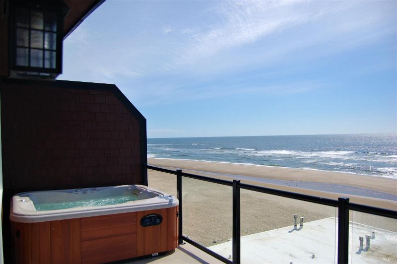 Beachfront Manor Hotel image