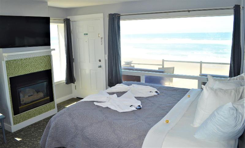Beachfront Manor Hotel image
