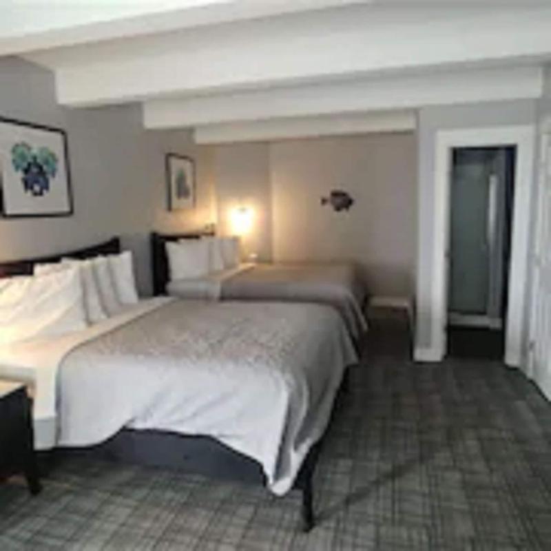 Beachfront Manor Hotel image