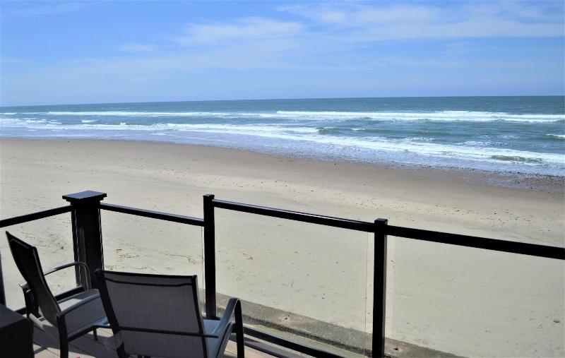 Beachfront Manor Hotel image