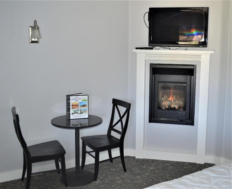 Beachfront Manor Hotel image