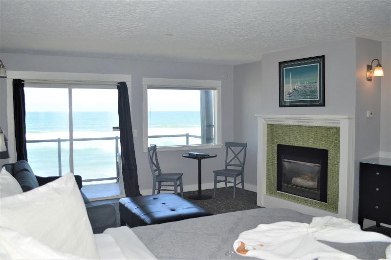 Beachfront Manor Hotel image