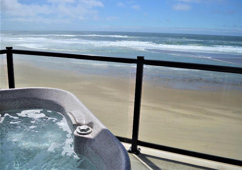 Beachfront Manor Hotel image