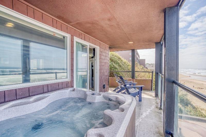 Beachfront Manor Hotel image
