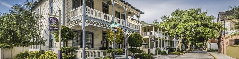 Carriage Way Inn
