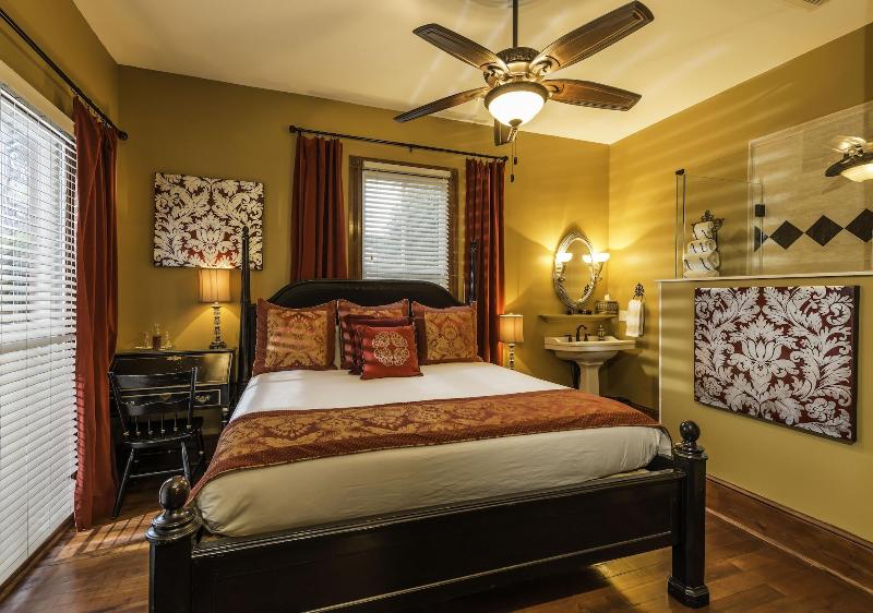 Carriage Way Inn — photo 4