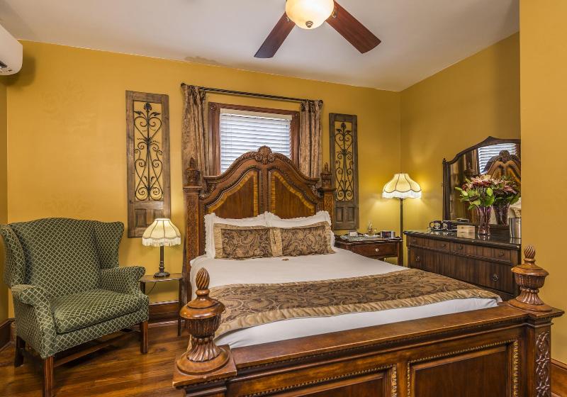 Carriage Way Inn — photo 34