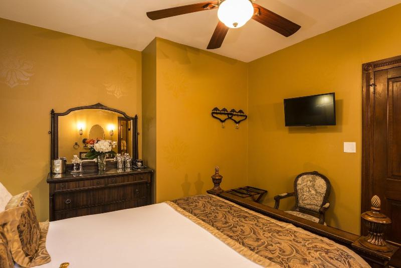 Carriage Way Inn — photo 32