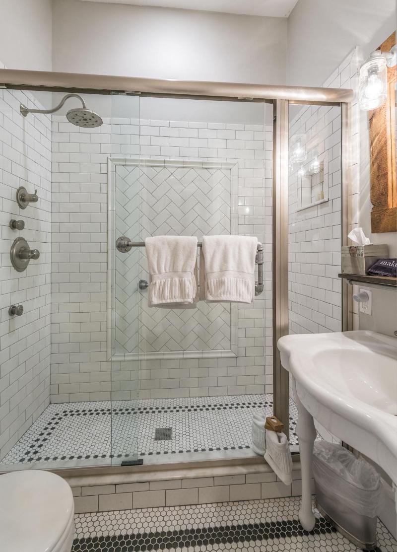 Carriage Way Inn — photo 18