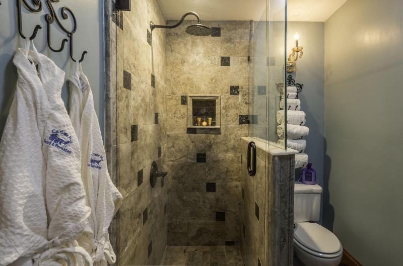 Carriage Way Inn — photo 14