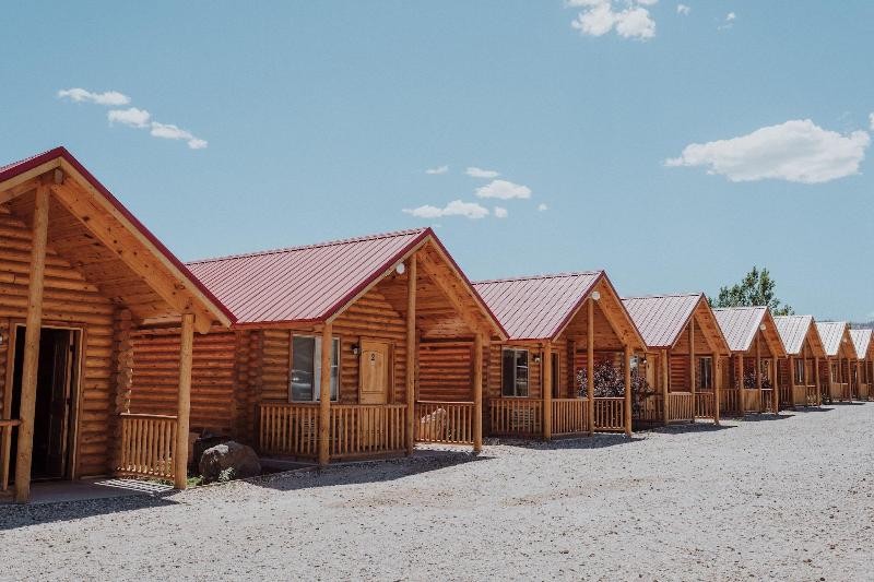 Bryce Canyon Log Cabins image