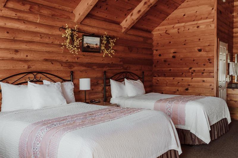 Bryce Canyon Log Cabins image