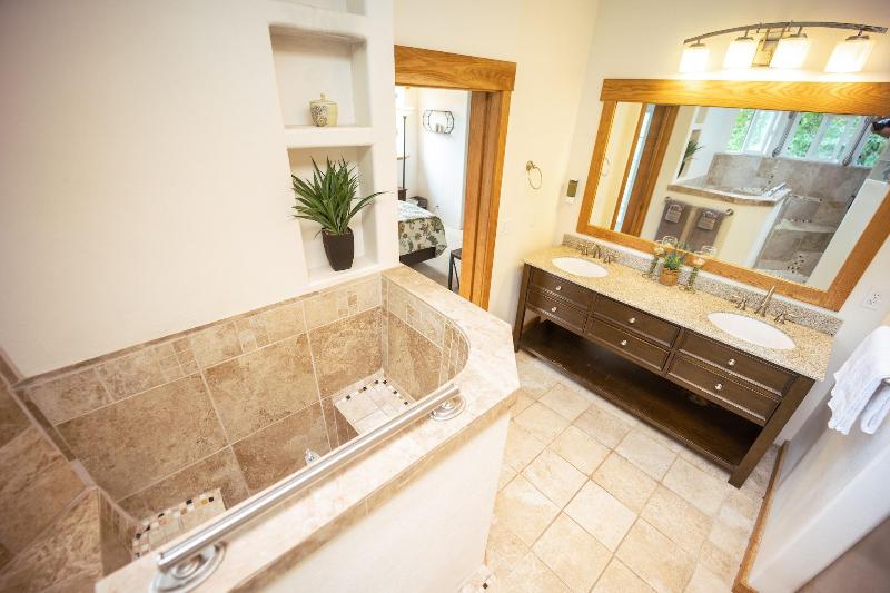 Hilo Vacation Rental image